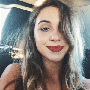 Meet your Posher, Keely